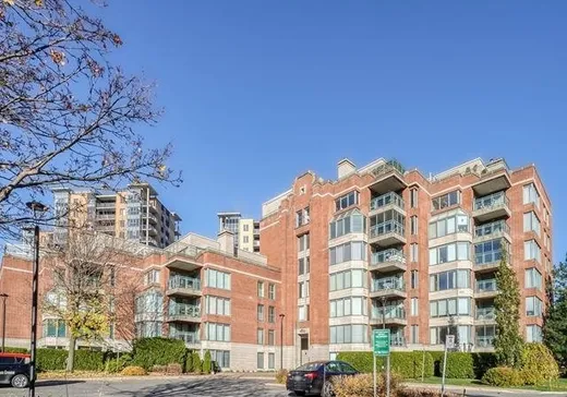 Condo à vendre - 8145 Boul. St-Laurent, J4X2A3