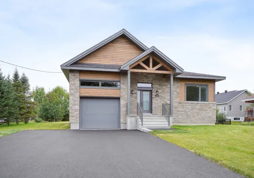 Bungalow à vendre - 395 86e Avenue E., Saint-Zotique, J0P1Z0