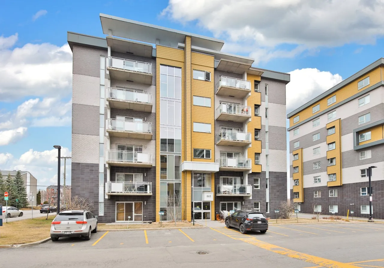 Condo à vendre - 663 Rue Robert-Élie, Laval-des-Rapides, H7N 3Y9