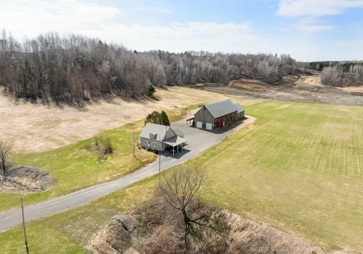 Un étage et demi à vendre - 4200Z Rg St-Pierre, Shawinigan, G9N6T5