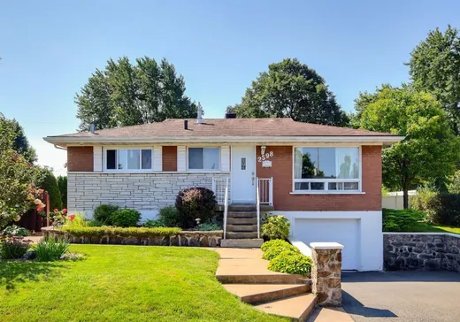 Bungalow à vendre - 2598 Rue Montarville, Longueuil, J4L2K9