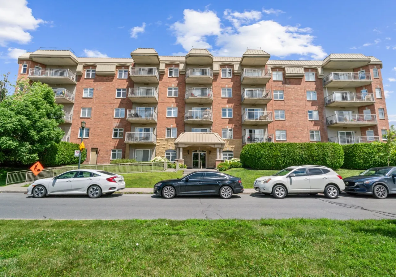 Condo à vendre - 4625 Av. Félix-Leclerc, Saint-Laurent, H4R 3J3