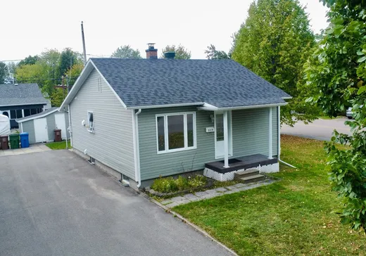 Bungalow à vendre - 2314 Rue Lamarche, Saguenay, G7S1L8