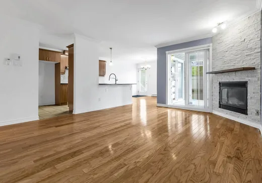 Condo à vendre - 7570 Ch. de Chambly, St-Hubert, J3Y 5K2