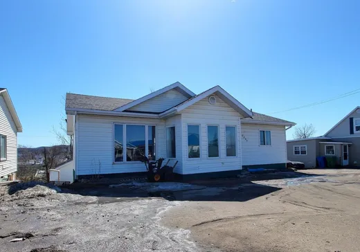 Bungalow à vendre - 2231 Boul. Laflèche, Baie-Comeau, G5C1E2