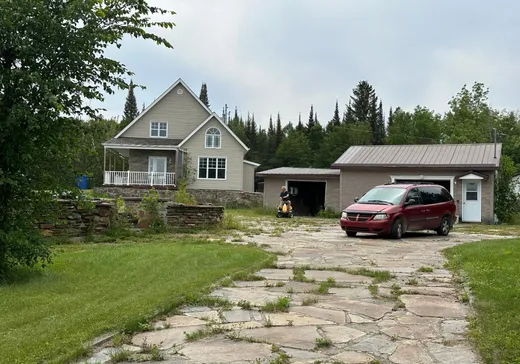 Un étage et demi à vendre - 1166 Ch. de la Baie-à-l'Orignal, Rouyn-Noranda, J0Z2X0