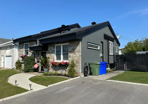 Maison à vendre - 124 Rue Bourget, La Tuque, G9X 4H9