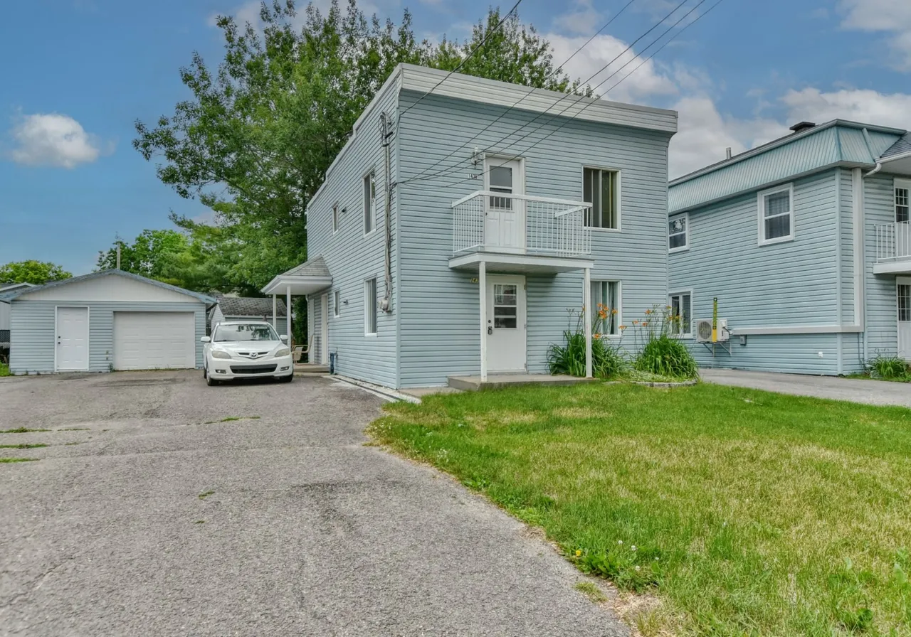 Maison à vendre - 143Z - 143AZ Rue St-Joseph, Sainte-Anne-des-Plaines, J5N 3W8