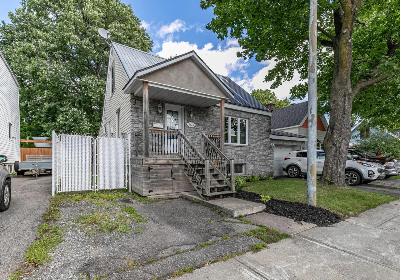 Maison à vendre - 1661 Av. Haig, Mercier/Hochelaga-Maisonneuve, H1N 3C9