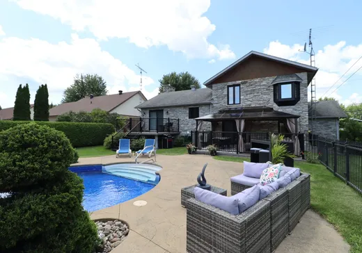 Maison à vendre - 415 Rue Principale, Saint-Paul-d'Abbotsford, J0E 1A0