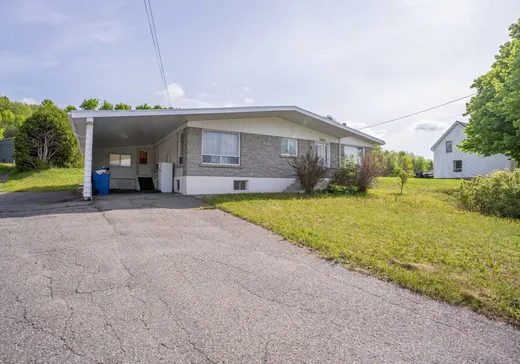 Maison à vendre - 1884 Route du Président-Kennedy S., Sainte-Marie, G6E 3W4