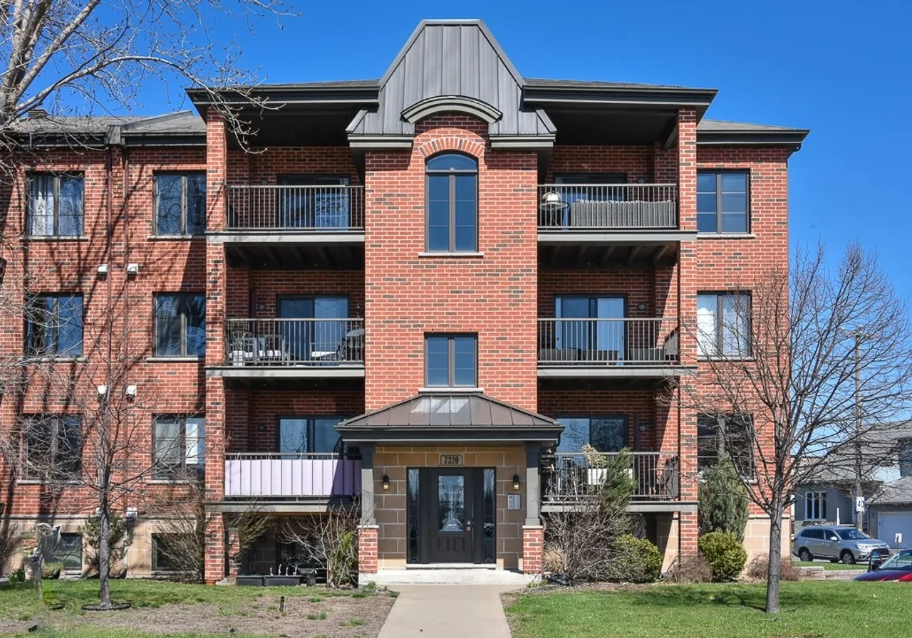 Condo à vendre - 7320 Boul. Cousineau, St-Hubert, J3Y 0H9