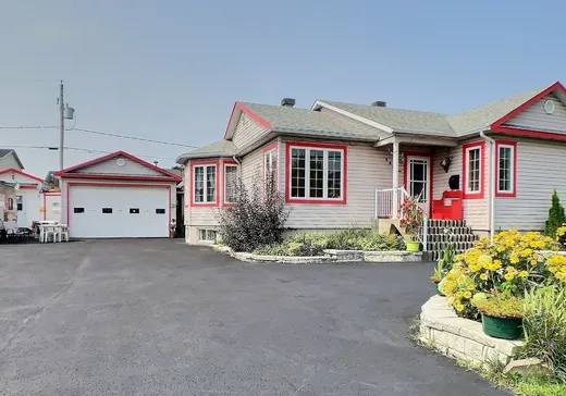 Bungalow for sale - 445 Rue Cormier, Drummondville, J2C7H6