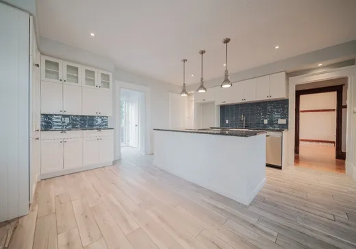 Maison à vendre - 6551 Boul. Lévesque E., Laval, H7C 1P8