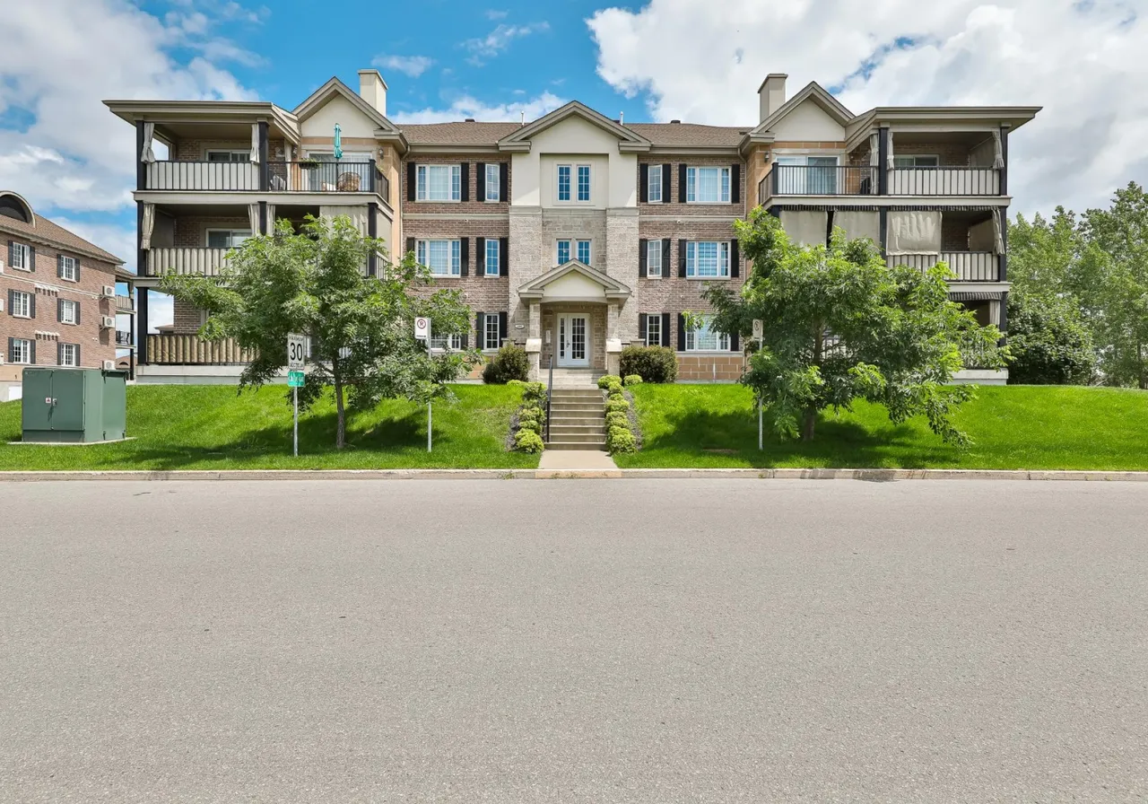 Condo for sale - 300 Place du Louvre, Mascouche, J7K 0T2