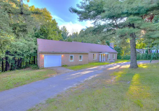 Maison à étages à vendre - 67 Ch. de la Sucrerie, Rigaud, J0P1P0