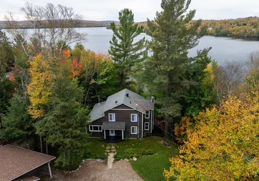 Two or more stories for sale - 137 Ch. des Bouleaux, Mont-Laurier, J0W1H0