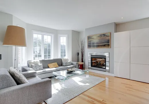 Maison à vendre - 3702Z Rue Céline-Marier, Saint-Laurent, H4R 3N4