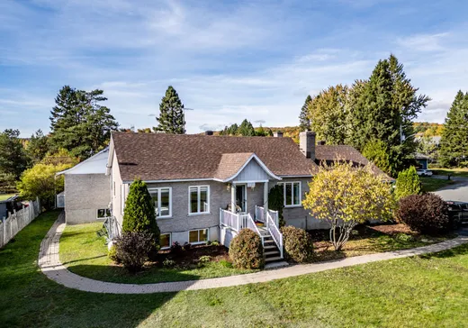 Maison à étages à vendre - 1750 Rue des Lobélies, Grand-Mere, G9T7B9