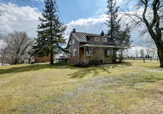Maison à étages à vendre - 251 Ch. du Ruisseau S., Coteau-du-Lac, J0P1B0