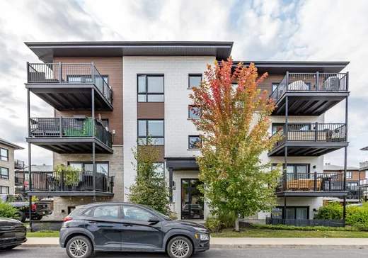 Condo à vendre - 3885 Rue Emma-Collin, St-Hubert, J3Y0V1