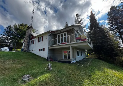 Bungalow à vendre - 1321 Av. des Huards, Chertsey, J0K3K8