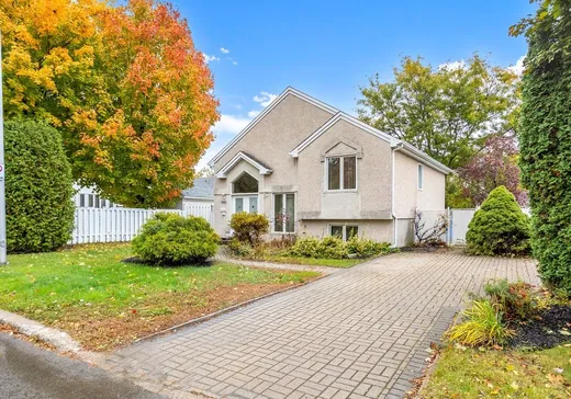 Bungalow à vendre - 1060 Rue Gilles-Vigneault, Blainville, J7C2X7