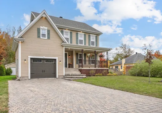 Maison à étages à vendre - 295 Rue Berthiaume, Farnham, J2N0B2