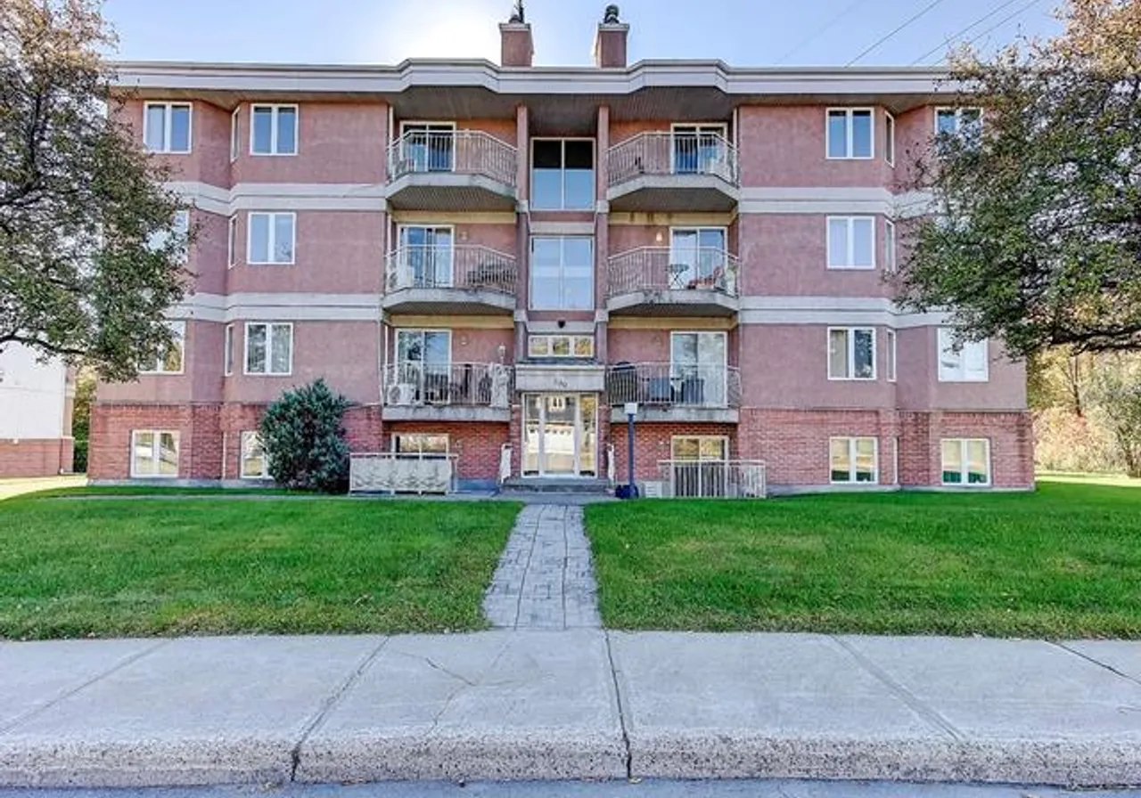 700 Rue Bélanger — photo 2