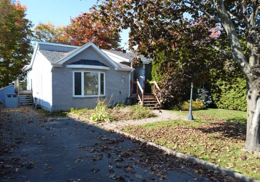 Maison à vendre - 649 Rue Nicolas-Viel, Magog, J1X 3V4