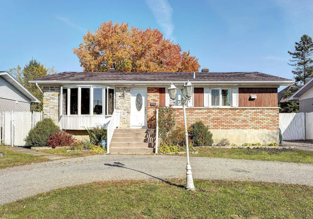 Maison à vendre - 548 Rue de Charlesbourg, Boisbriand, J7G 1T8