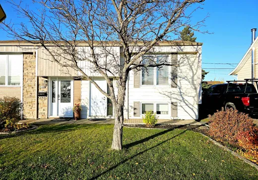 Maison à étages à vendre - 534 Rue St-Jean, Matane, G4W2H6