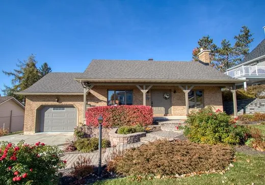 Bungalow for sale - 143 Rue Hocquart, Sherbrooke, J1G3B7