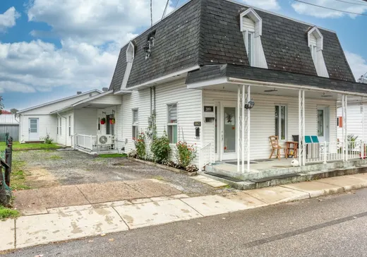 Two or more stories for sale - 3883 Rue Notre-Dame, Saint-Édouard-de-Maskinongé, J0K2H0