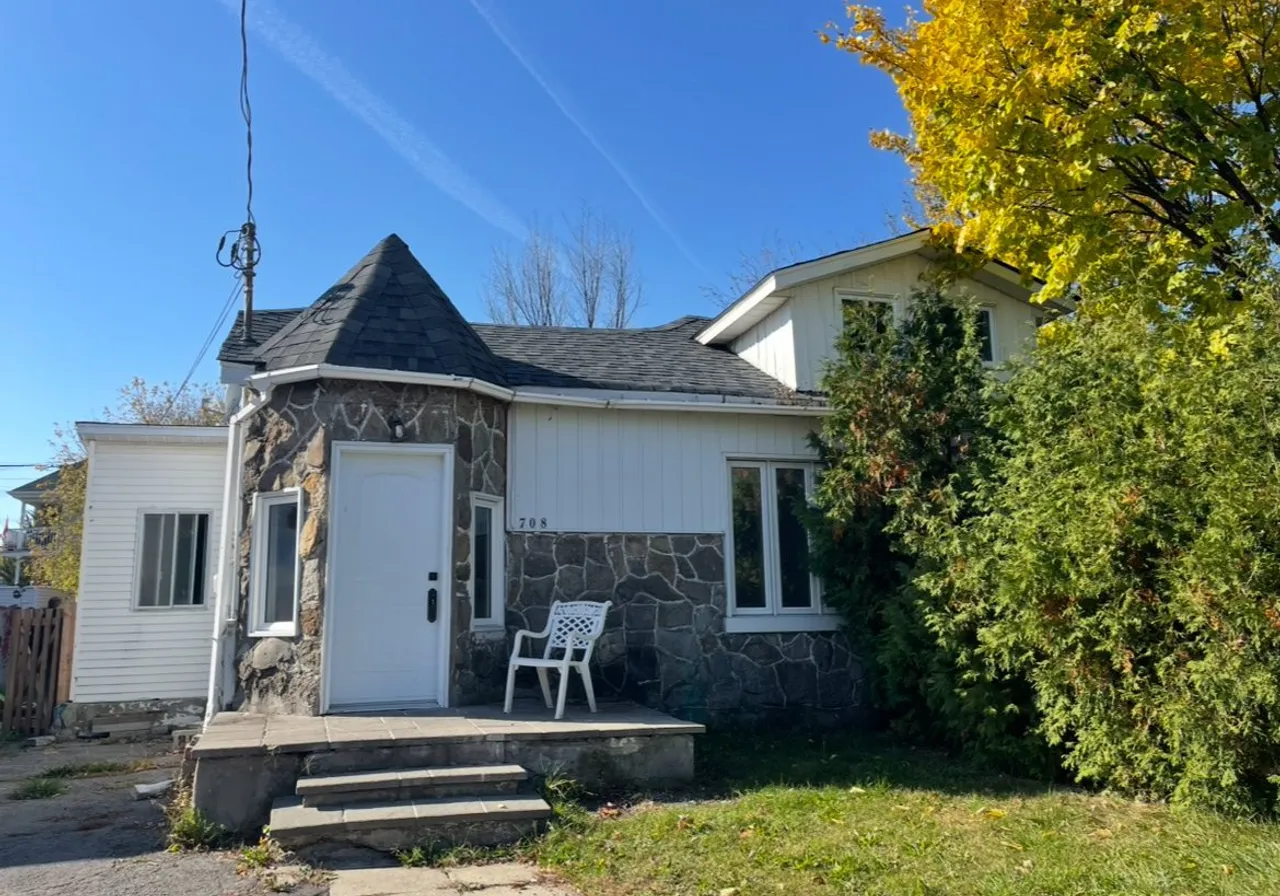 Maison à vendre - 708 80e Avenue, Chomedey, H7V 3J9