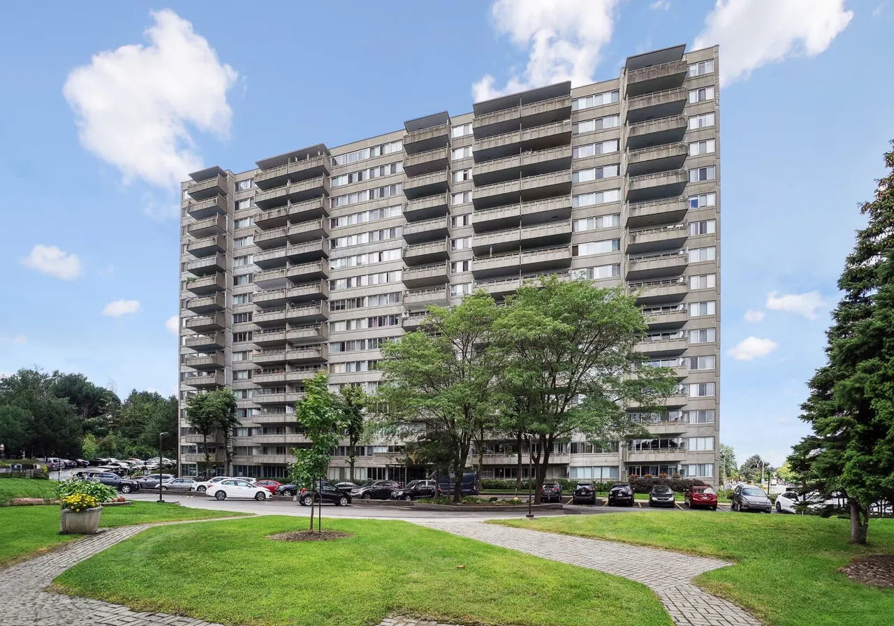 Condo à vendre - 730 Boul. Montpellier 301, Saint-Laurent, H4L 5B3