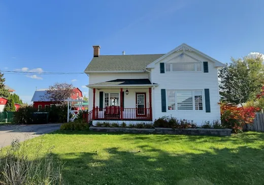 Fermette à vendre - 4221 Ch. de l'Église, Saguenay, G7N1N7