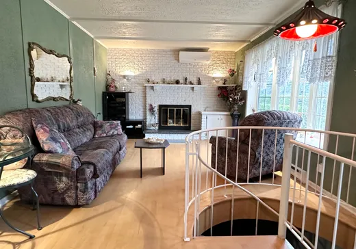 House for sale - 1052 Ch. de la Rivière, Val David, J0T 2N0
