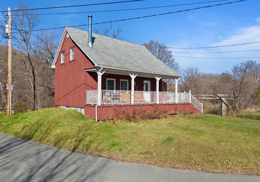 Maison à étages à vendre - 735 Prom. de Capelton, Waterville, J0B3H0