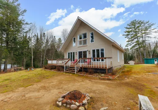 Maison à étages à vendre - 637 Ch. du Lac-Cayamant, Lac-Cayamant, J0X1Y0