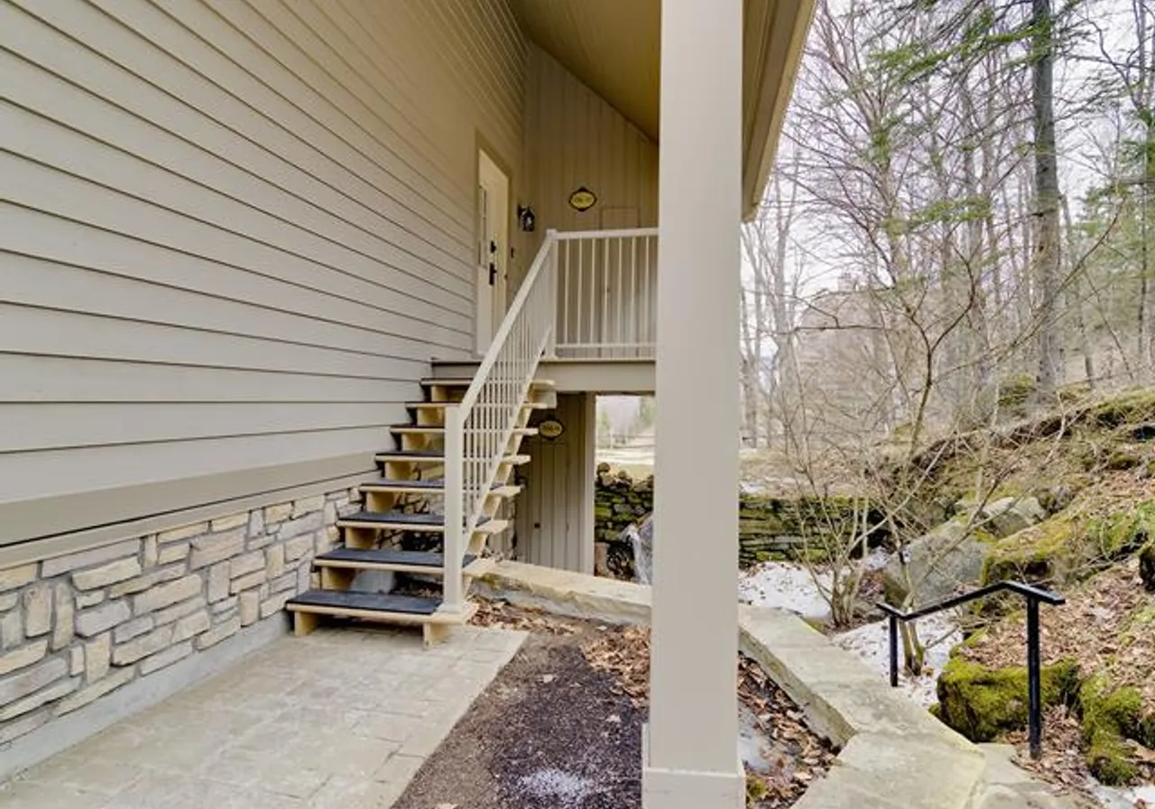 186 Rue du Mont-Plaisant — photo 3