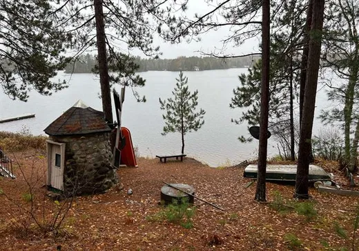 Maison à vendre - 6810 Ch. du Lac-Lanthier E., Rivière-Rouge, J0T 1T0