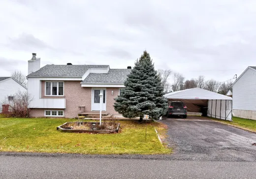 Maison à étages à vendre - 42 Rue Roger-Boudreau, Berthierville, J0K1A0