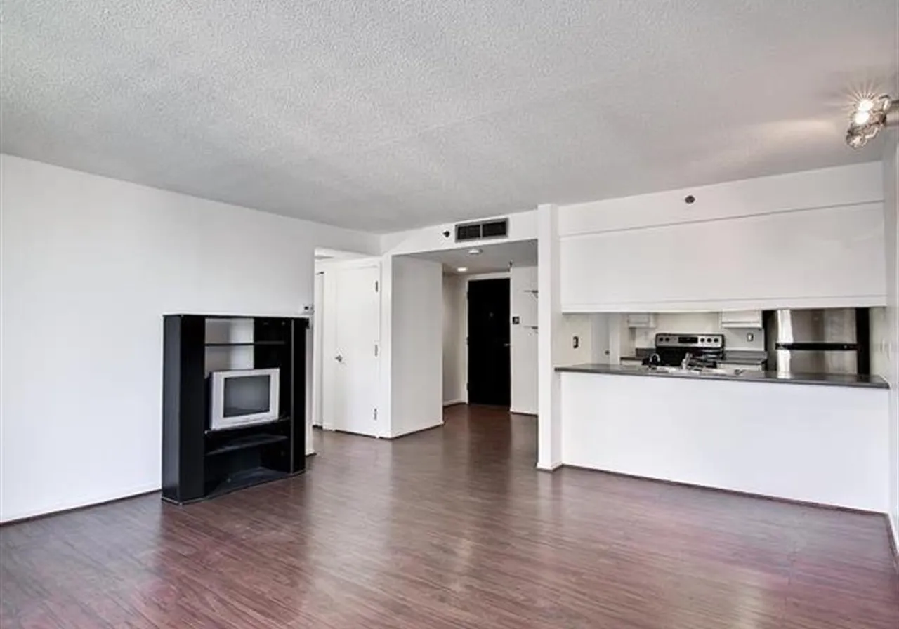 1625 Av. Lincoln, App. 1803 — photo 3