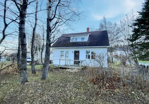 Un étage et demi à vendre - 96 Boul. Renard E., Gaspé, G4X5H8