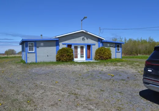 Cottage for sale - 260 Boul. Ste-Anne E., Sainte-Anne-des-Monts, G4V1N7