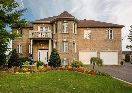 Maison à étages à vendre - 1222 Boul. Salaberry, Mercier, J6R0J2