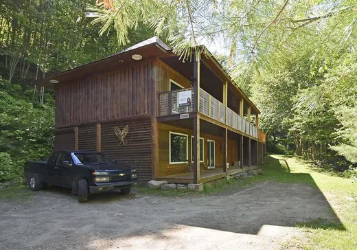 Two or more stories for sale - 3000 Ch. du Lac-du-Raquetteur, Mont-Blanc, J0T2G0