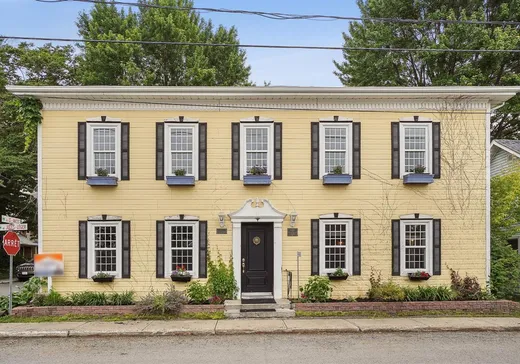 Maison à vendre - 225 Av. Jules-Léger, Saint-Anicet, J0S 1M0
