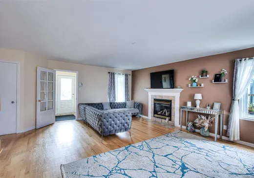 Maison à vendre - 1200 Rue Teasdale, Laval (Auteuil), H7K 3W6